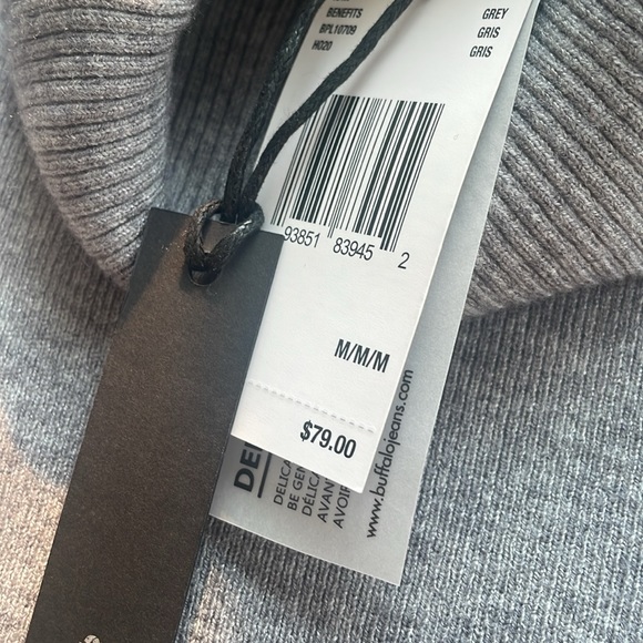 Beautiful top. New - Picture 7 of 7